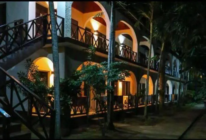 Contatos de Ambitious Resort
